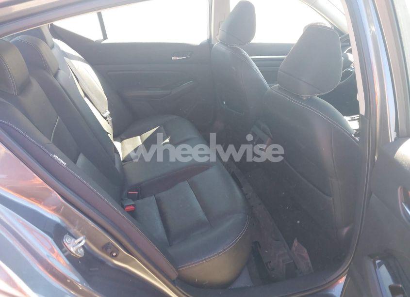 Photo 8 of 2020 Nissan Altima SL FWD (VIN 1N4BL4EV4LN301525)