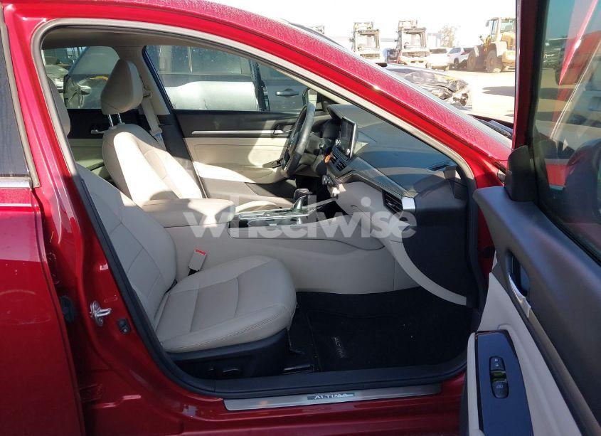 Photo 5 of 2021 Nissan Altima SL FWD (VIN 1N4BL4EV4MN353142)