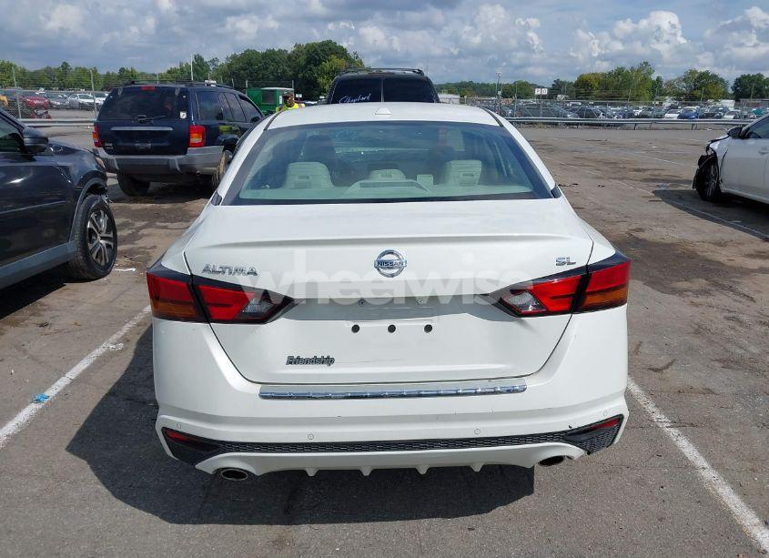Photo 16 of 2022 Nissan Altima SL FWD (VIN 1N4BL4EV4NN311734)