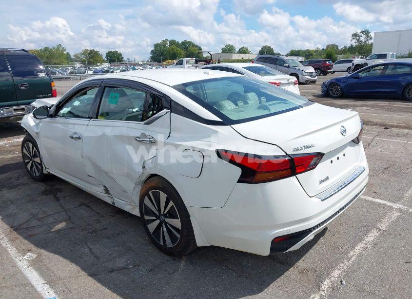 Photo 3 of 2022 Nissan Altima SL FWD (VIN 1N4BL4EV4NN311734)