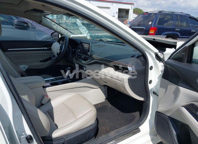 Photo 5 of 2022 Nissan Altima SL FWD (VIN 1N4BL4EV4NN311734)
