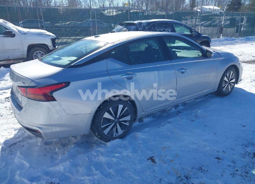 Photo 4 of 2020 Nissan Altima SL FWD (VIN 1N4BL4EV5LC144518)