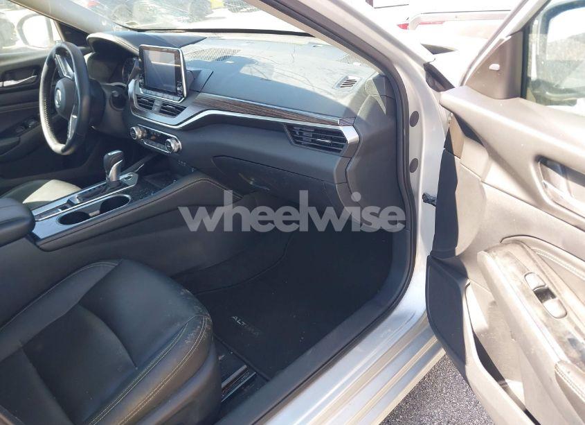 Photo 5 of 2020 Nissan Altima SL FWD (VIN 1N4BL4EV5LC144888)