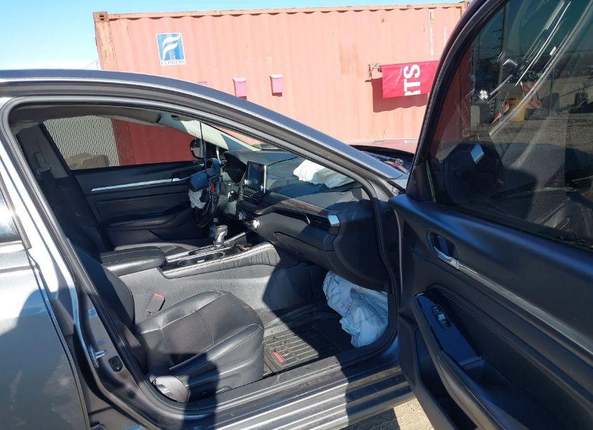 Photo 5 of 2020 Nissan Altima SL FWD (VIN 1N4BL4EV5LC150349)