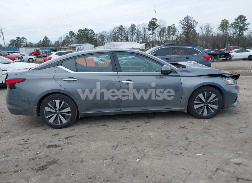 Photo 13 of 2021 Nissan Altima SL FWD (VIN 1N4BL4EV5MN383234)