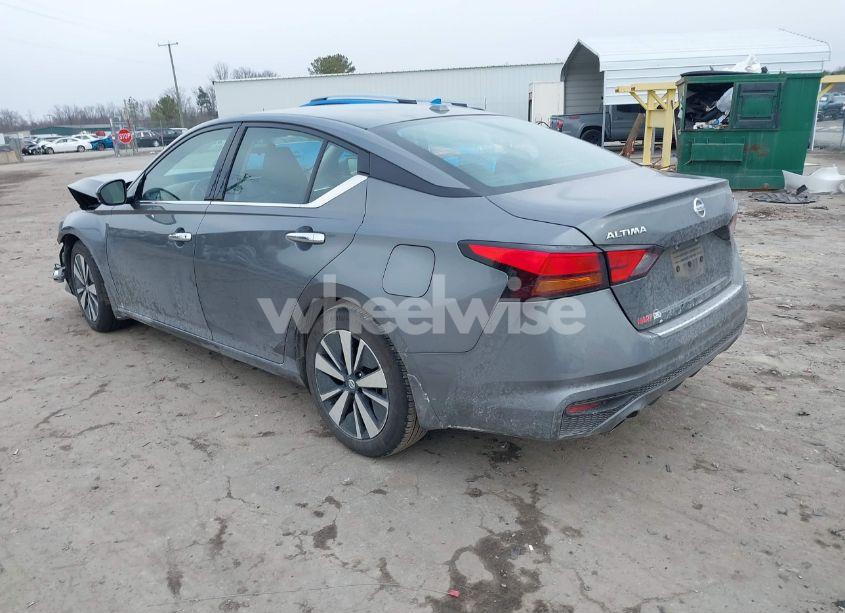 Photo 3 of 2021 Nissan Altima SL FWD (VIN 1N4BL4EV5MN383234)