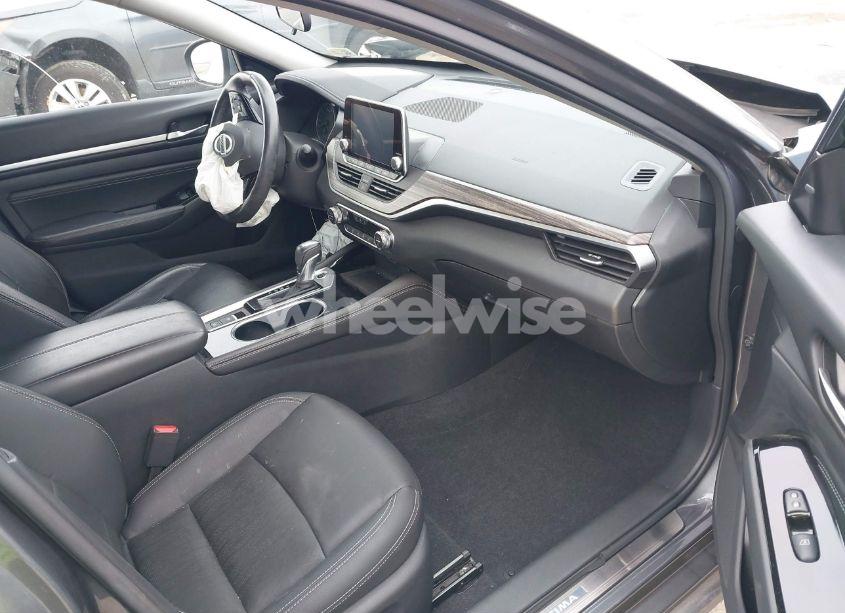 Photo 5 of 2021 Nissan Altima SL FWD (VIN 1N4BL4EV5MN383234)