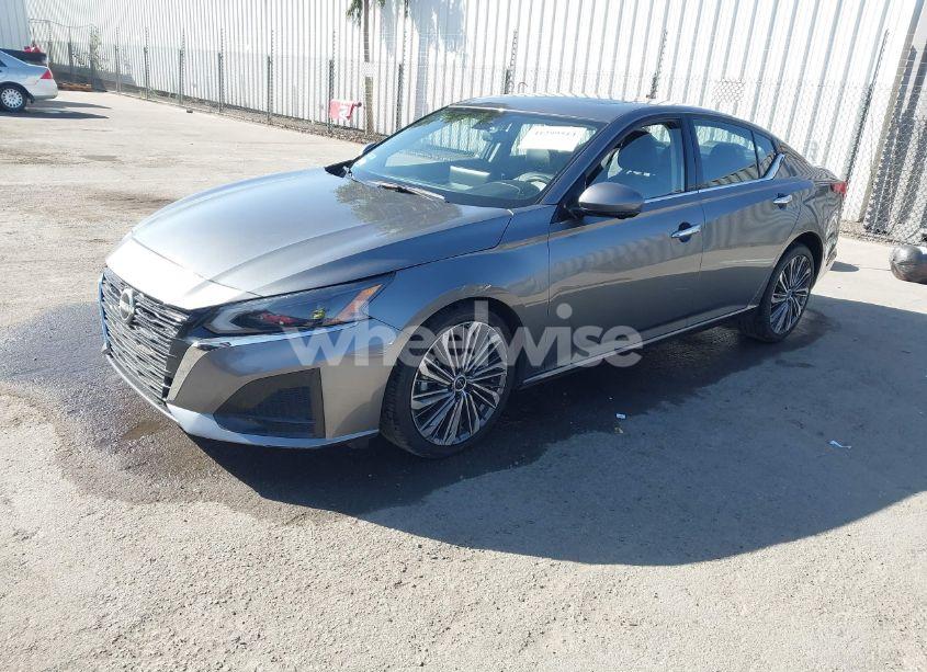 Photo 2 of 2023 Nissan Altima SL FWD (VIN 1N4BL4EV5PN344213)