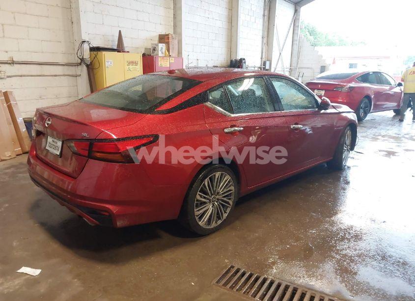 Photo 4 of 2023 Nissan Altima SL FWD (VIN 1N4BL4EV5PN356104)