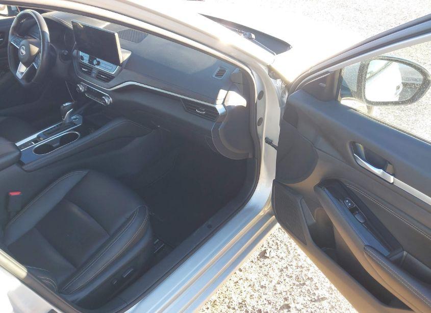 Photo 5 of 2023 Nissan Altima SL FWD (VIN 1N4BL4EV5PN360282)