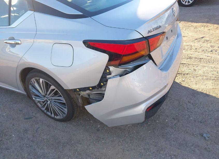 Photo 6 of 2023 Nissan Altima SL FWD (VIN 1N4BL4EV5PN360282)