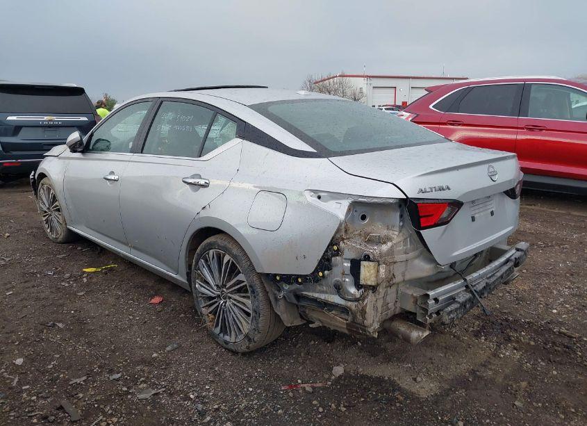Photo 3 of 2023 Nissan Altima SL FWD (VIN 1N4BL4EV5PN412588)