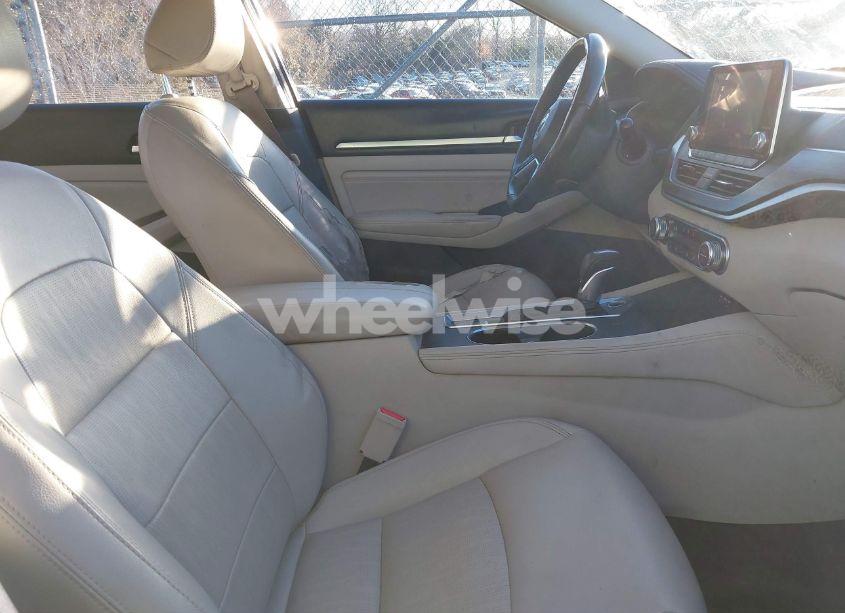 Photo 5 of 2019 Nissan Altima 2.5 SL (VIN 1N4BL4EV6KC180832)