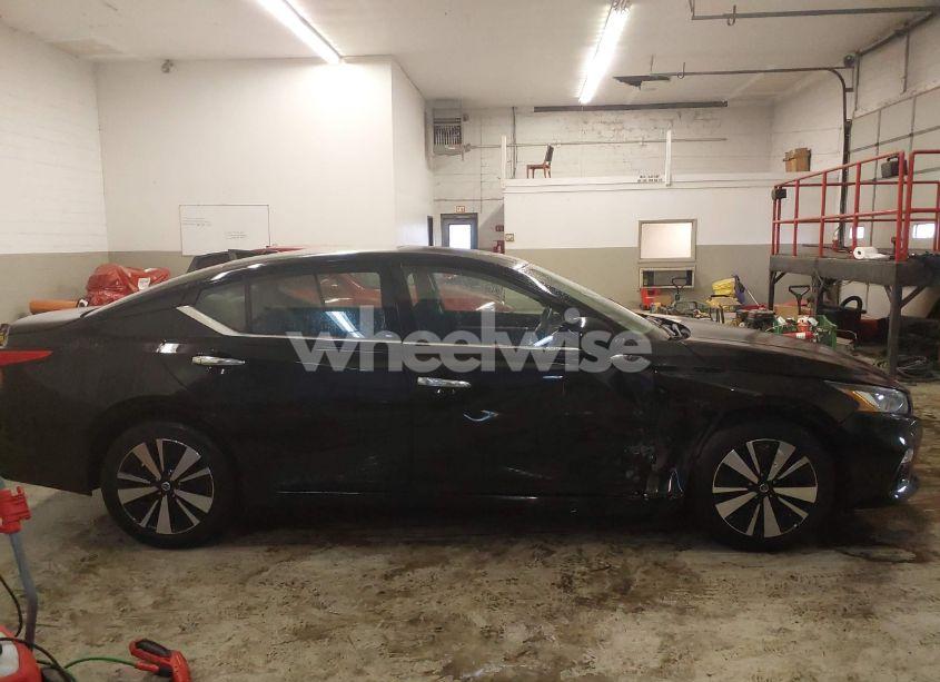 Photo 13 of 2020 Nissan Altima SL FWD (VIN 1N4BL4EV6LC149372)