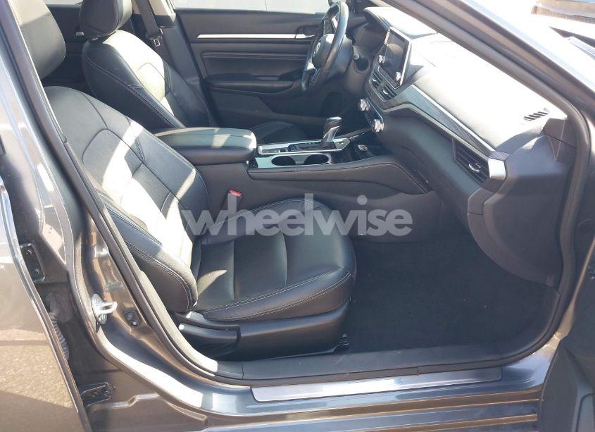 Photo 5 of 2022 Nissan Altima SL FWD (VIN 1N4BL4EV6NN411589)