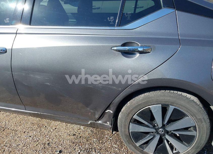 Photo 6 of 2022 Nissan Altima SL FWD (VIN 1N4BL4EV6NN411589)