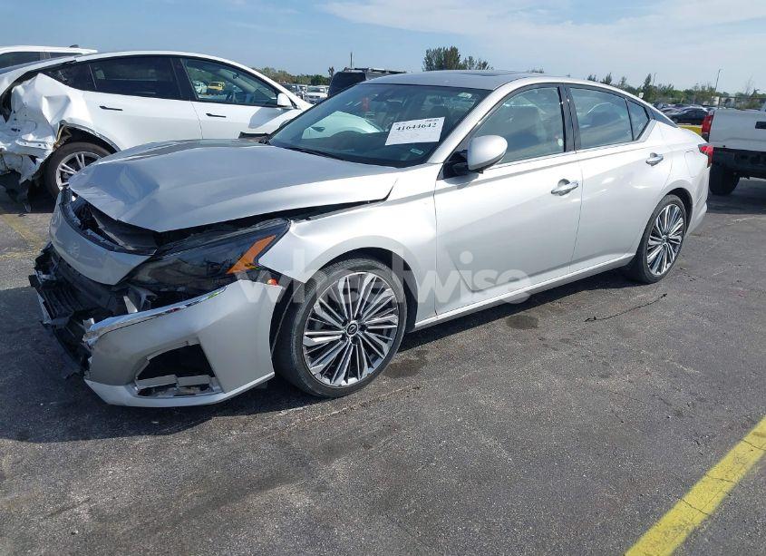 Photo 2 of 2023 Nissan Altima SL FWD (VIN 1N4BL4EV6PN413992)