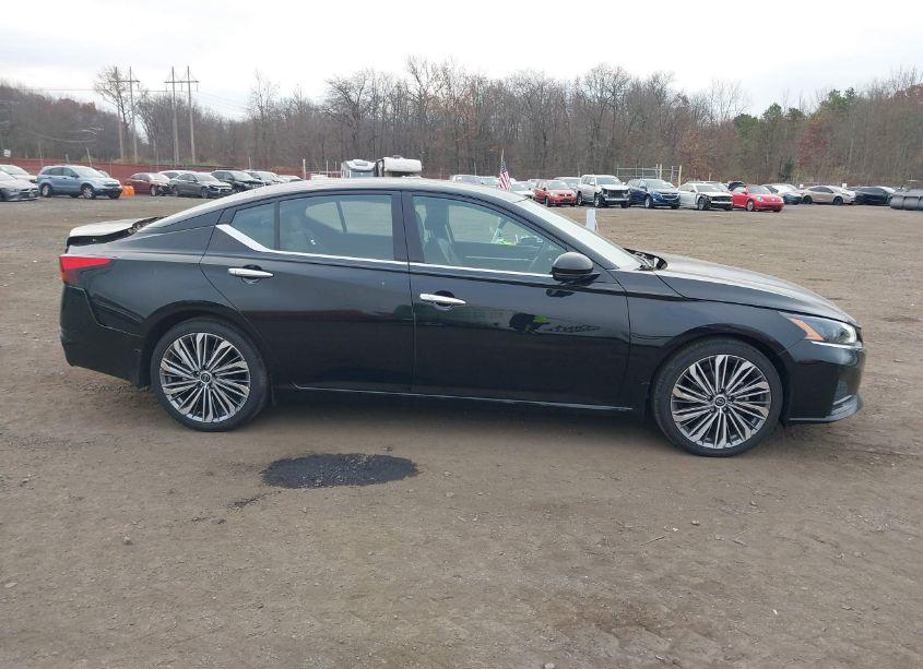 Photo 13 of 2023 Nissan Altima SL FWD (VIN 1N4BL4EV6PN424135)