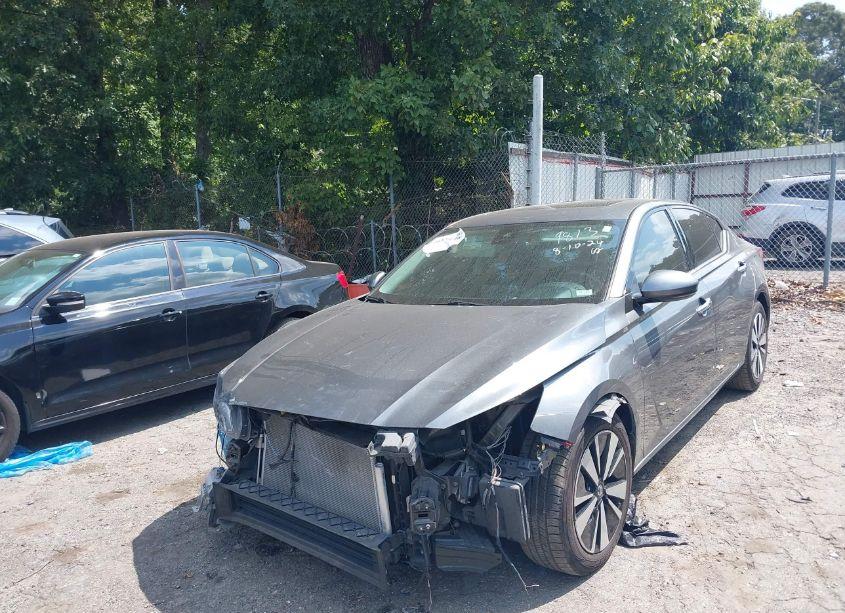 Photo 2 of 2019 Nissan Altima 2.5 SL (VIN 1N4BL4EV7KC159813)