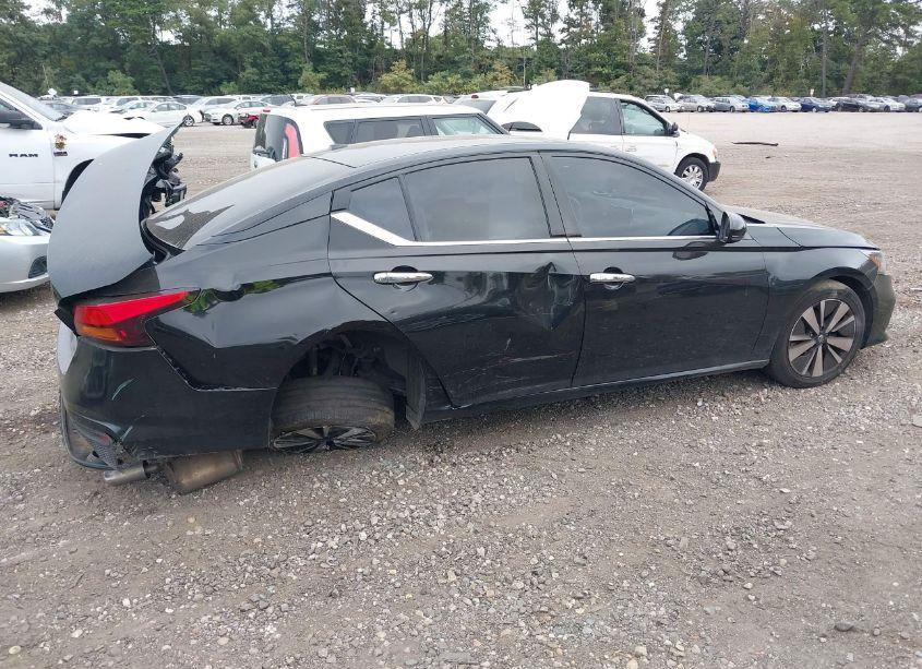 Photo 4 of 2020 Nissan Altima SL FWD (VIN 1N4BL4EV7LC149459)