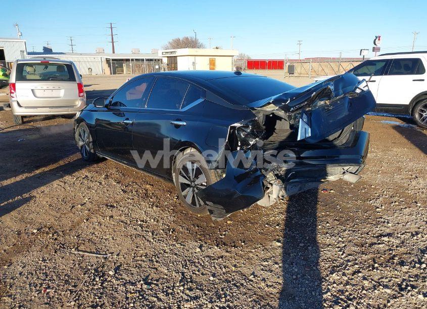 Photo 3 of 2020 Nissan Altima SL FWD (VIN 1N4BL4EV7LC157433)