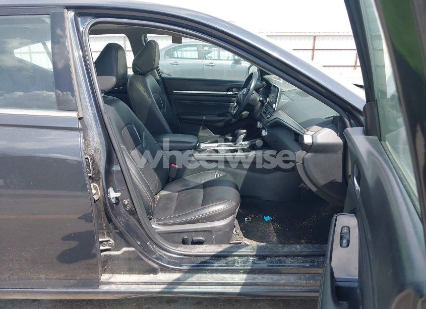 Photo 5 of 2020 Nissan Altima SL FWD (VIN 1N4BL4EV7LC161157)