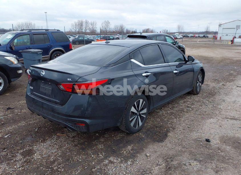 Photo 4 of 2020 Nissan Altima SL FWD (VIN 1N4BL4EV7LC164561)