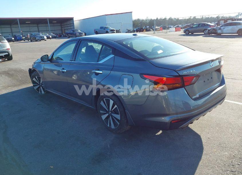 Photo 3 of 2020 Nissan Altima SL FWD (VIN 1N4BL4EV7LN304886)