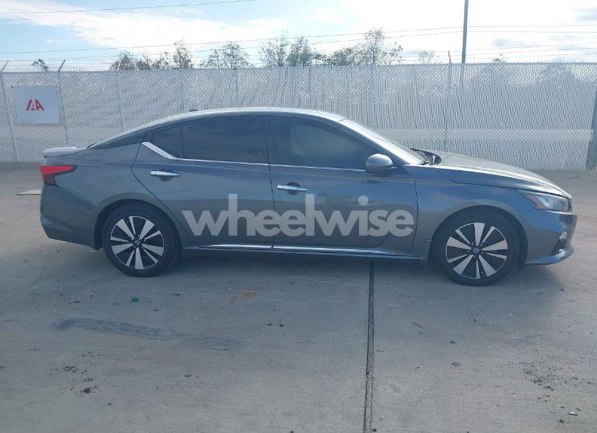 Photo 13 of 2020 Nissan Altima SL FWD (VIN 1N4BL4EV7LN318528)