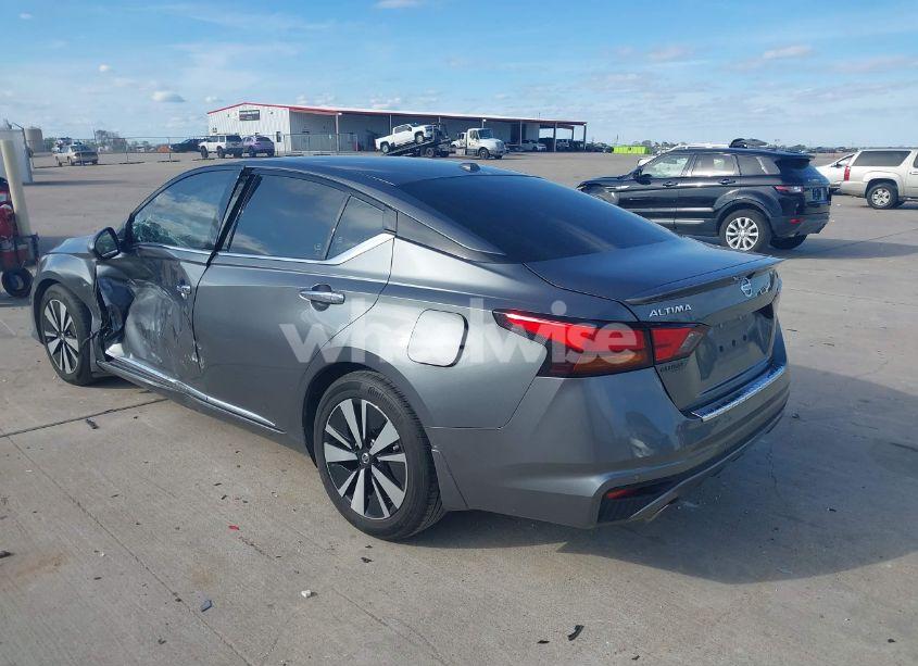 Photo 3 of 2020 Nissan Altima SL FWD (VIN 1N4BL4EV7LN318528)