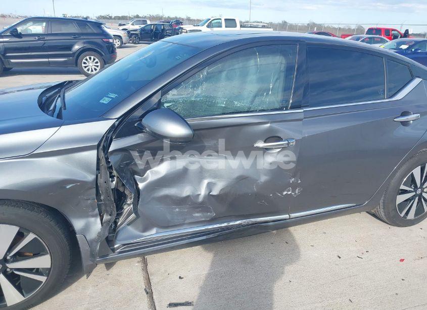 Photo 6 of 2020 Nissan Altima SL FWD (VIN 1N4BL4EV7LN318528)