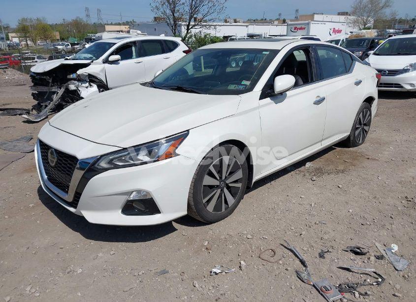 Photo 2 of 2019 Nissan Altima 2.5 SL (VIN 1N4BL4EV8KC171159)