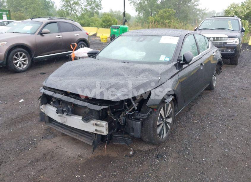 Photo 2 of 2019 Nissan Altima 2.5 SL (VIN 1N4BL4EV8KC220957)