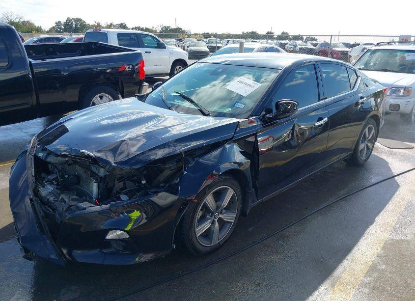 Photo 2 of 2021 Nissan Altima SL FWD (VIN 1N4BL4EV8MN326672)