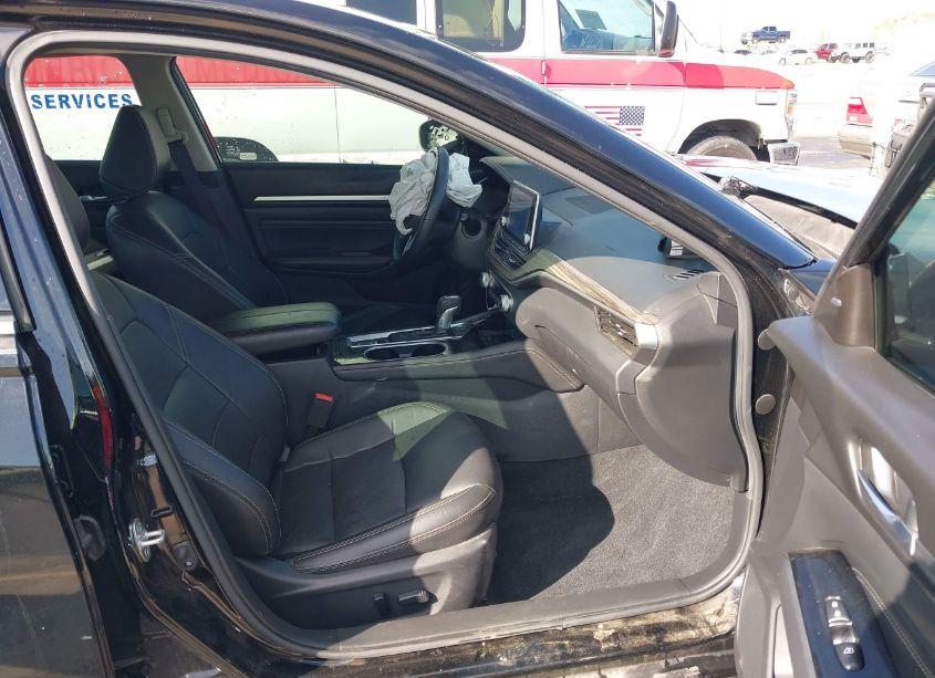 Photo 5 of 2021 Nissan Altima SL FWD (VIN 1N4BL4EV8MN326672)