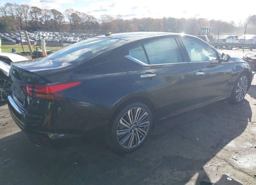 Photo 4 of 2023 Nissan Altima SL FWD (VIN 1N4BL4EV8PN358574)