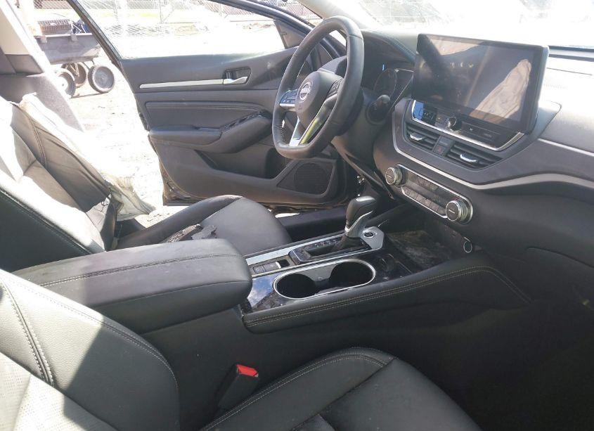 Photo 5 of 2023 Nissan Altima SL FWD (VIN 1N4BL4EV8PN358574)