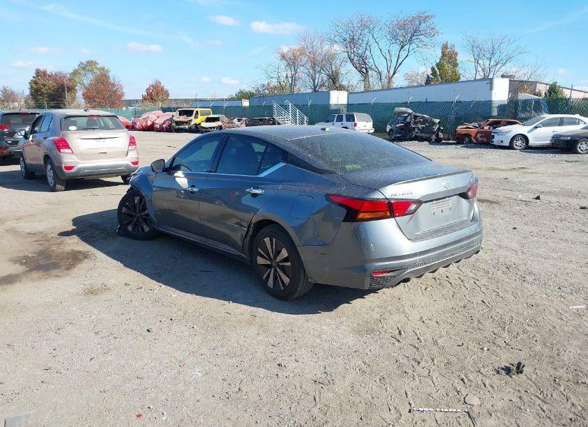 Photo 3 of 2019 Nissan Altima 2.5 SL (VIN 1N4BL4EV9KC212110)