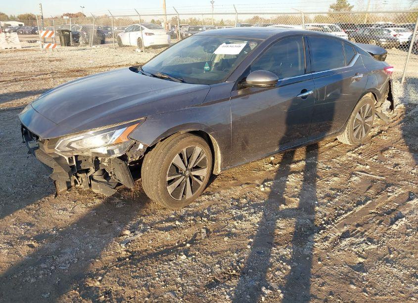 Photo 2 of 2019 Nissan Altima 2.5 SL (VIN 1N4BL4EV9KC231532)