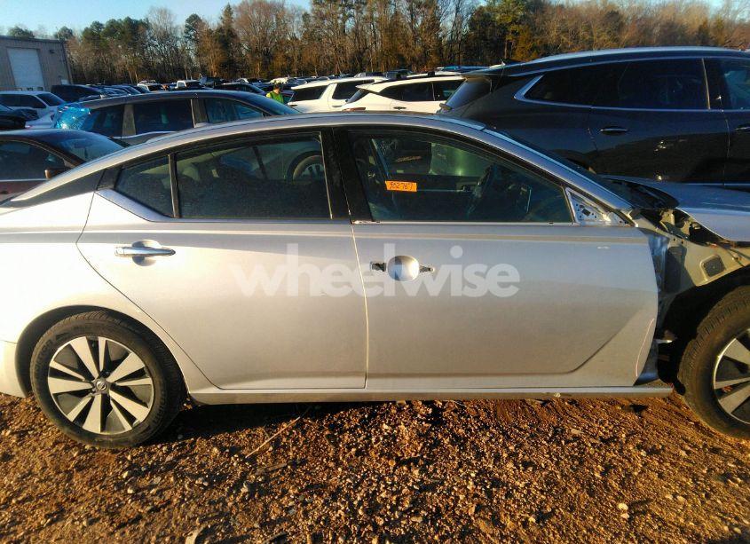 Photo 14 of 2019 Nissan Altima 2.5 SL (VIN 1N4BL4EV9KC256687)