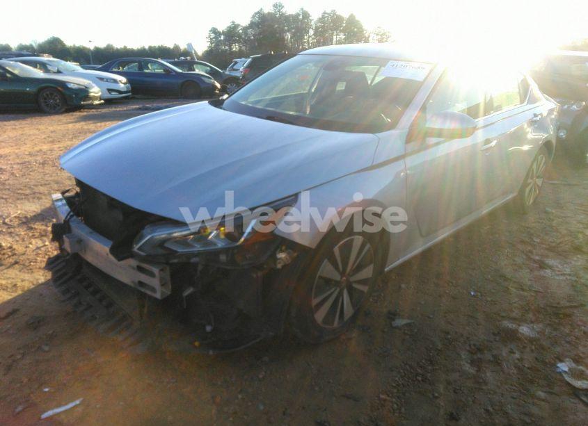 Photo 2 of 2019 Nissan Altima 2.5 SL (VIN 1N4BL4EV9KC256687)