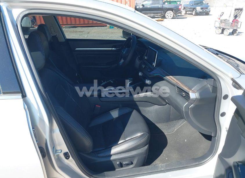 Photo 5 of 2020 Nissan Altima SL FWD (VIN 1N4BL4EV9LC153268)