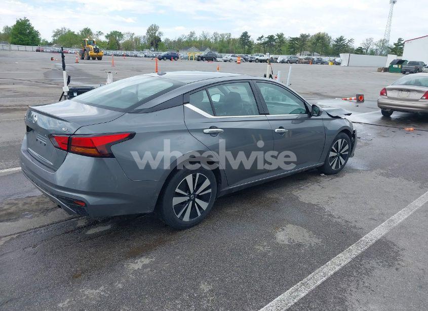 Photo 4 of 2020 Nissan Altima SL FWD (VIN 1N4BL4EV9LN301603)