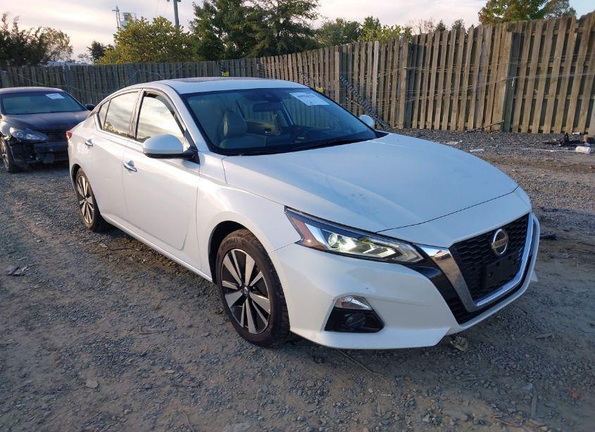 2021 Nissan Altima SL FWD (VIN 1N4BL4EV9MN316796) main photo