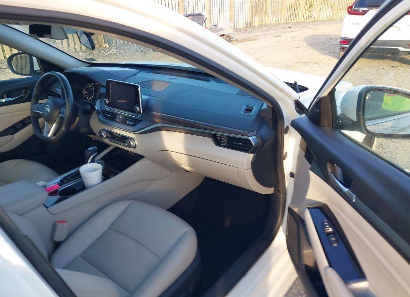 Photo 5 of 2021 Nissan Altima SL FWD (VIN 1N4BL4EV9MN316796)