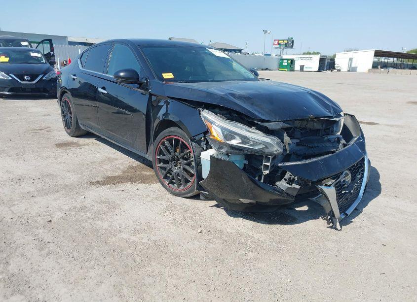 2019 Nissan Altima 2.5 SL (VIN 1N4BL4EVXKC166707) main photo