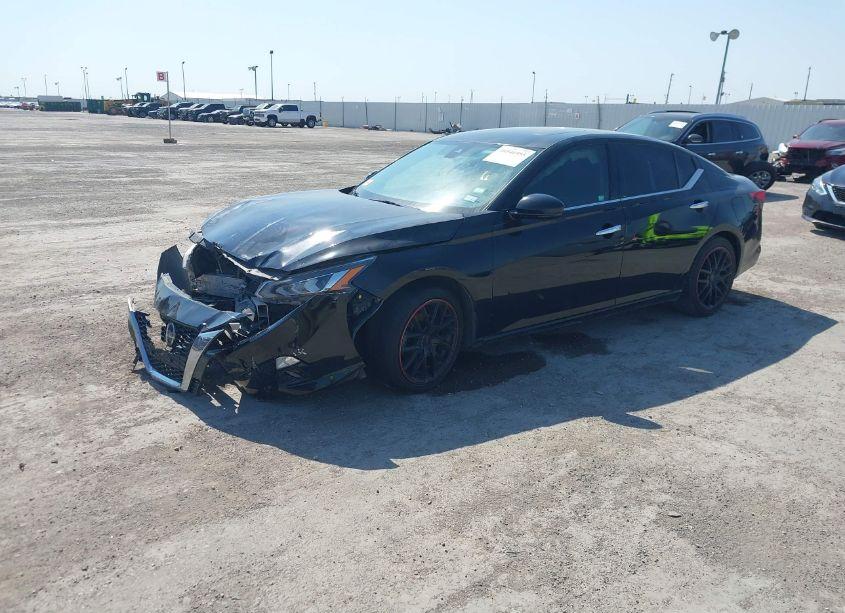 Photo 2 of 2019 Nissan Altima 2.5 SL (VIN 1N4BL4EVXKC166707)