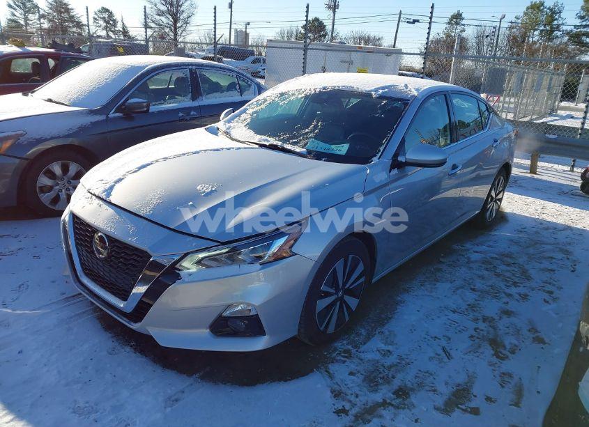 Photo 2 of 2019 Nissan Altima 2.5 SL (VIN 1N4BL4EVXKC193230)