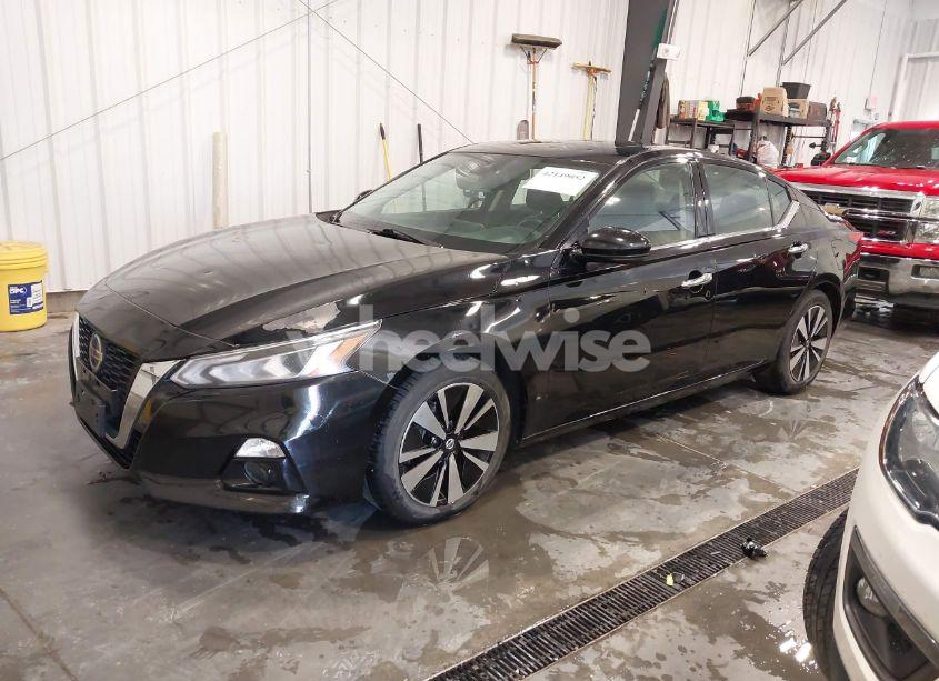 Photo 2 of 2019 Nissan Altima 2.5 SL (VIN 1N4BL4EVXKC197312)