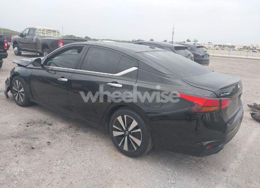 Photo 3 of 2019 Nissan Altima 2.5 SL (VIN 1N4BL4EVXKC202816)